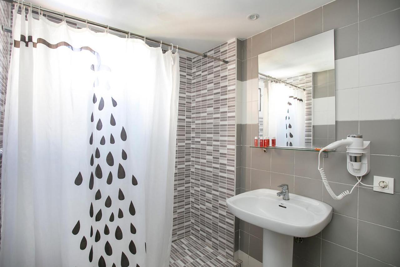 Apartamentos Amalia By Mc เบนิดอร์ม ภายนอก รูปภาพ