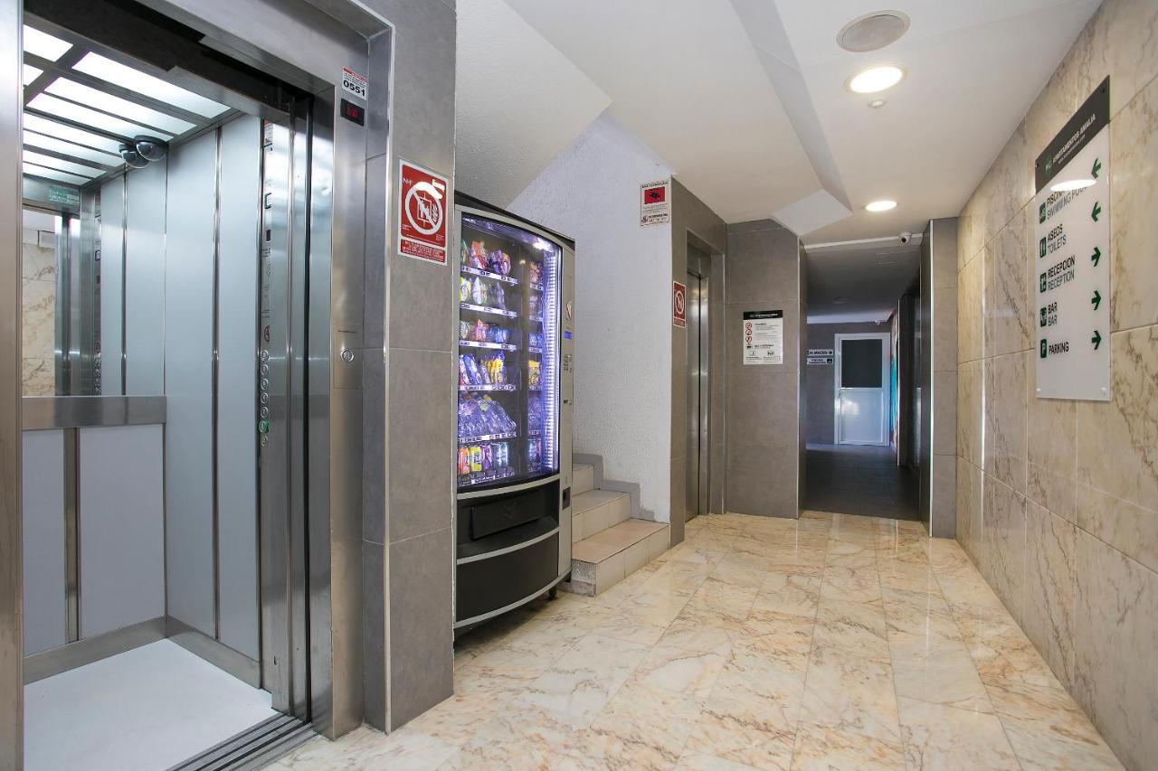 Apartamentos Amalia By Mc เบนิดอร์ม ภายนอก รูปภาพ