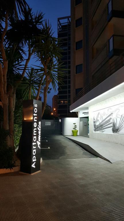 Apartamentos Amalia By Mc เบนิดอร์ม ภายนอก รูปภาพ